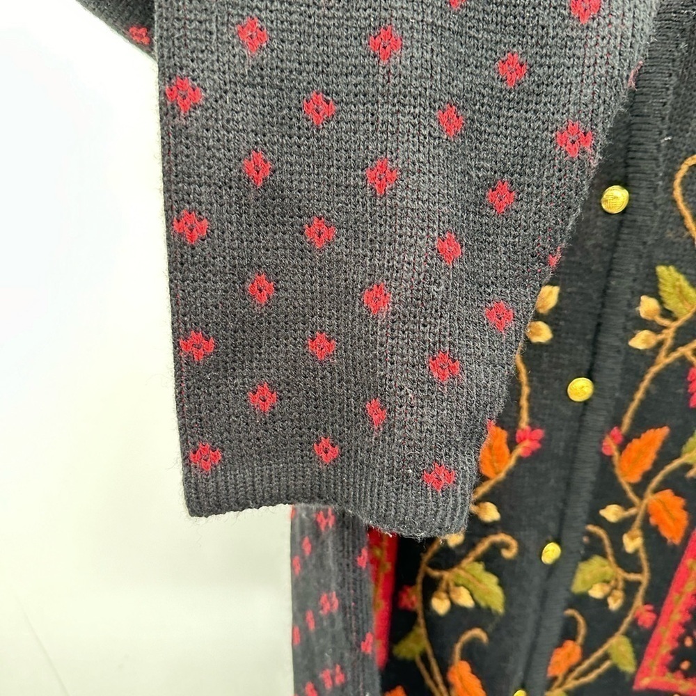 Y2K VINTAGE L Embroidered woman gold button cottagecore 90'cardigan grandmacore - Picture 8 of 13